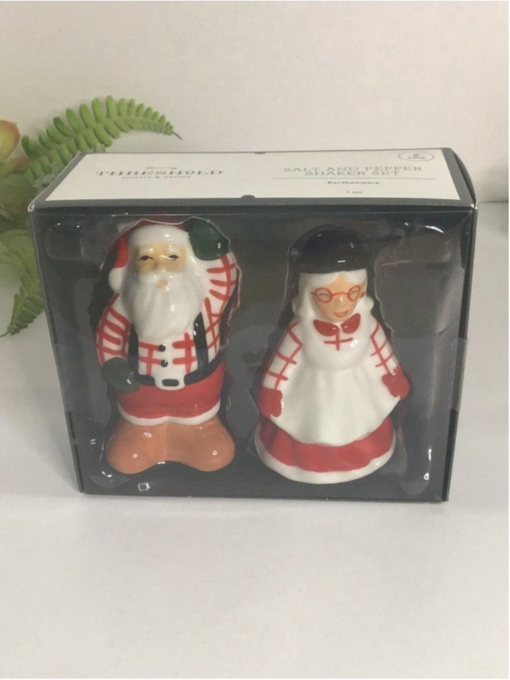 Threshold Holiday Santa and Mrs Claus S & P Shakers